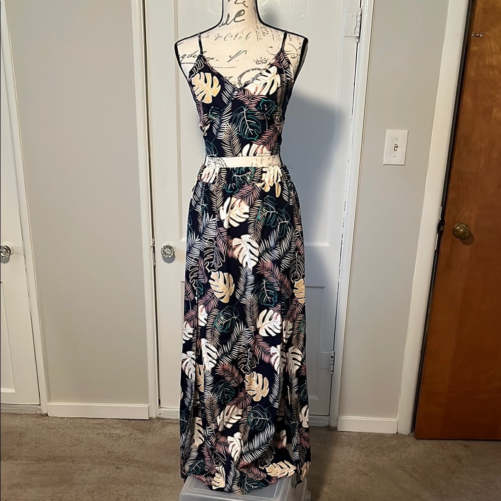 Tropical Pattern Spaghetti Strap maxi skirt set